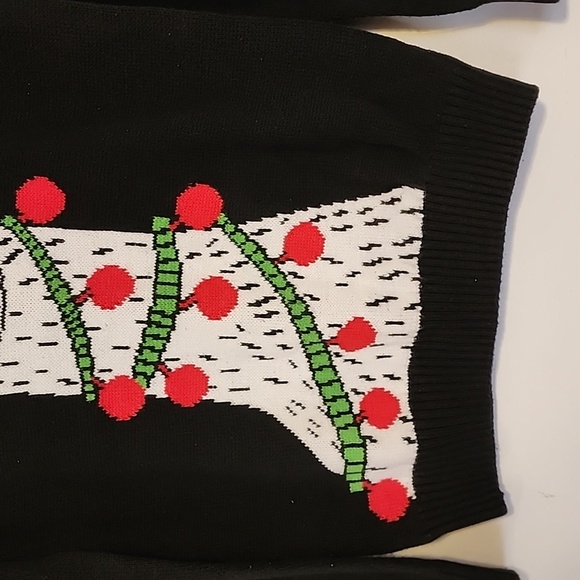 Woman's Christmas sweater - Picture 2 of 9